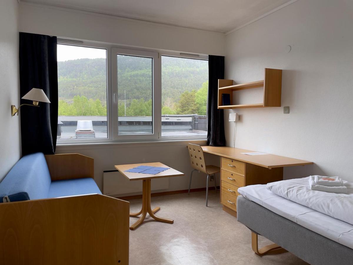 Borg Sommerhotell Олесун Екстериор снимка